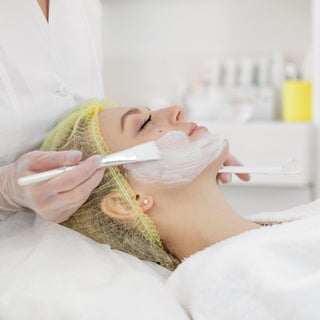 Face Skin Treatment at Leor Clinic